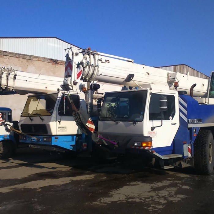 Autojeřáb LIEBHERR LTM 1030-2.1