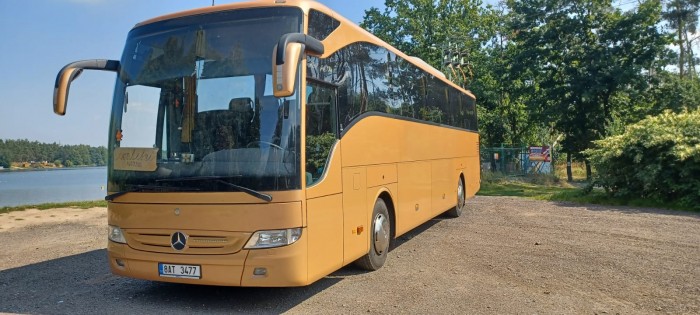 AUTOBUS MERCEDES